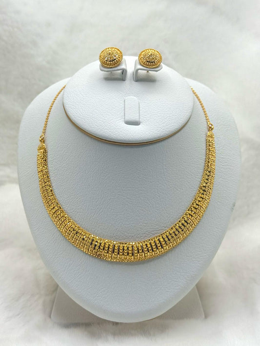 Anum Necklace Set
