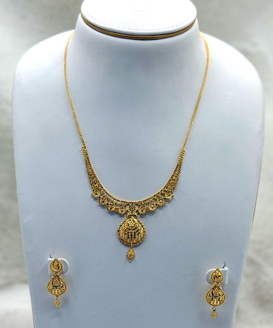 Divya Necklace Set
