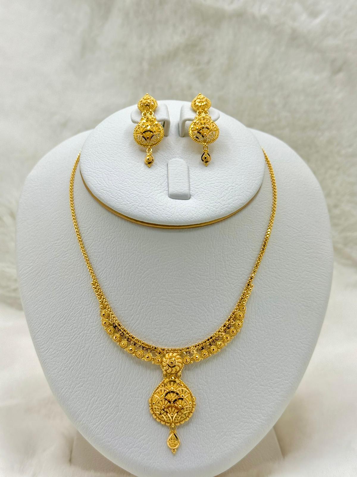 Amiri Necklace Set