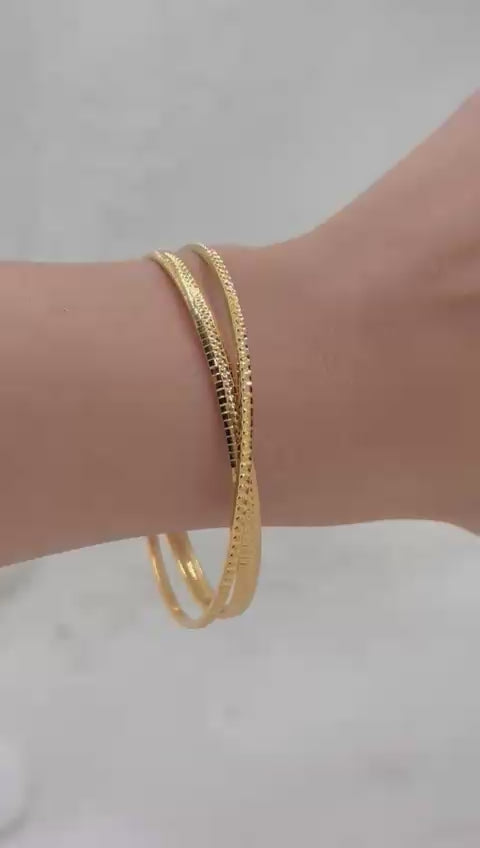 Twist Bangle V1