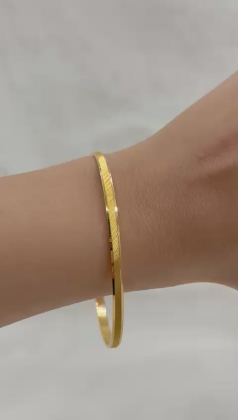 Hina Bangle