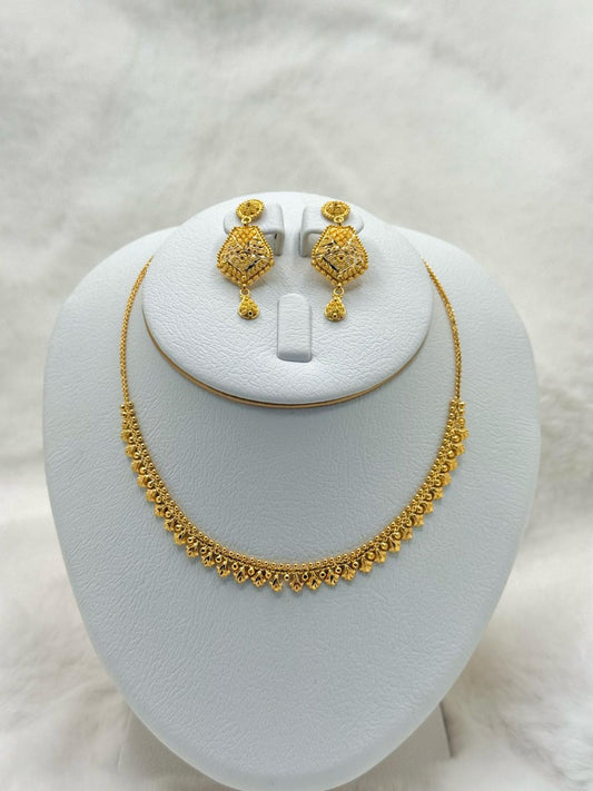 Shakira Necklace Set