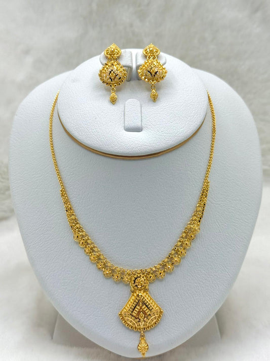 Regalia Necklace Set